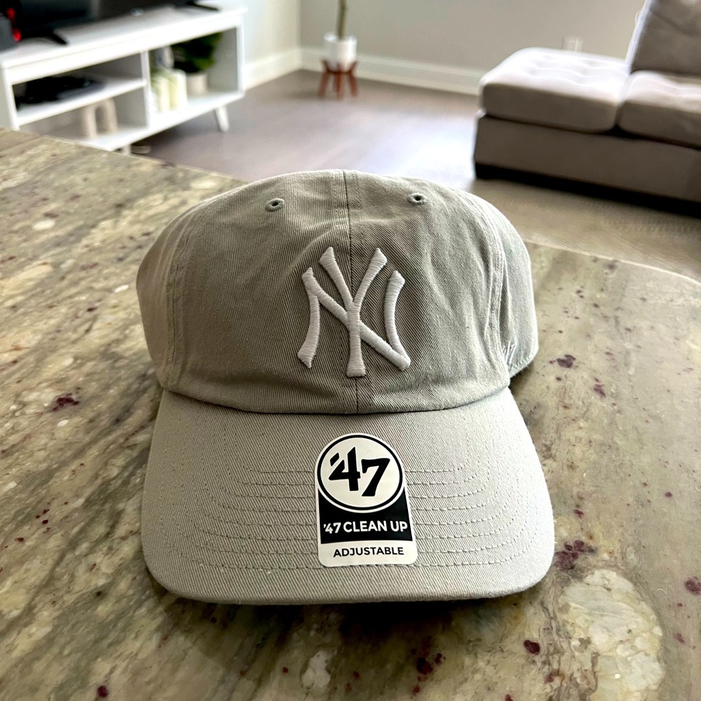 NY fitted hat